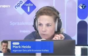 Nachtelijk Oranje kijken in Akkrum op NPO Radio 1