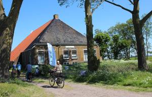 Zeilschool Pean aan de slag met It Kathûs in Nes (H)