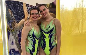 Bionda de Moor uit Akkrum klaar voor NK synchroonzwemmen
