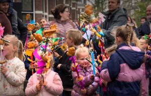 Traditionele Palmpasen-optocht in Akkrum op zondag 29 maart 2026