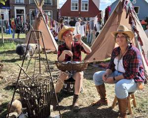 Akkrum en Nes veranderen in Nesville en Akkrumento tijdens spetterend Westernfestival
