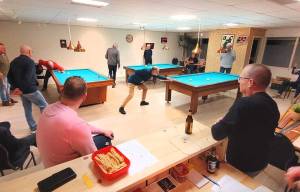 Gloednieuw onderkomen voor oudste biljartclub Akkrum